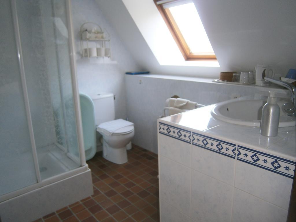 Bed and Breakfast Les Chaumieres De Kerimel Ploemel Экстерьер фото