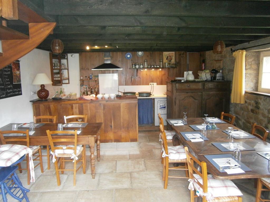 Bed and Breakfast Les Chaumieres De Kerimel Ploemel Экстерьер фото